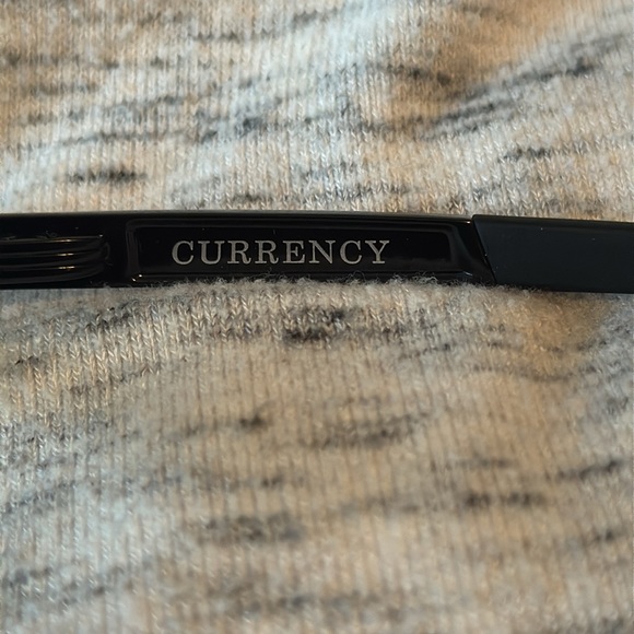 Oakley Currency Glasses Frames w/ Case - Picture 3 of 6